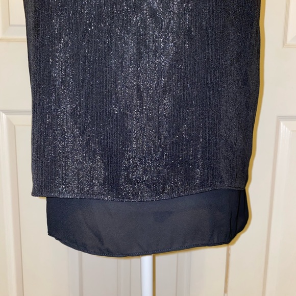 Shimmer Split Back Sleeveless Top - Picture 3 of 6